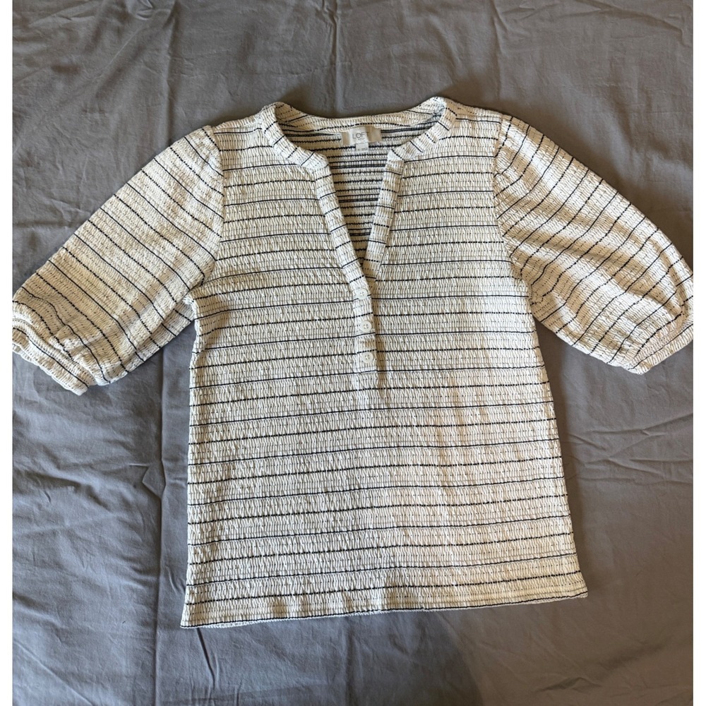 Loft Outlet‎ Womens Smocked Striped Puff Sleeve Blouse Navy White Size S Small - Picture 2 of 7